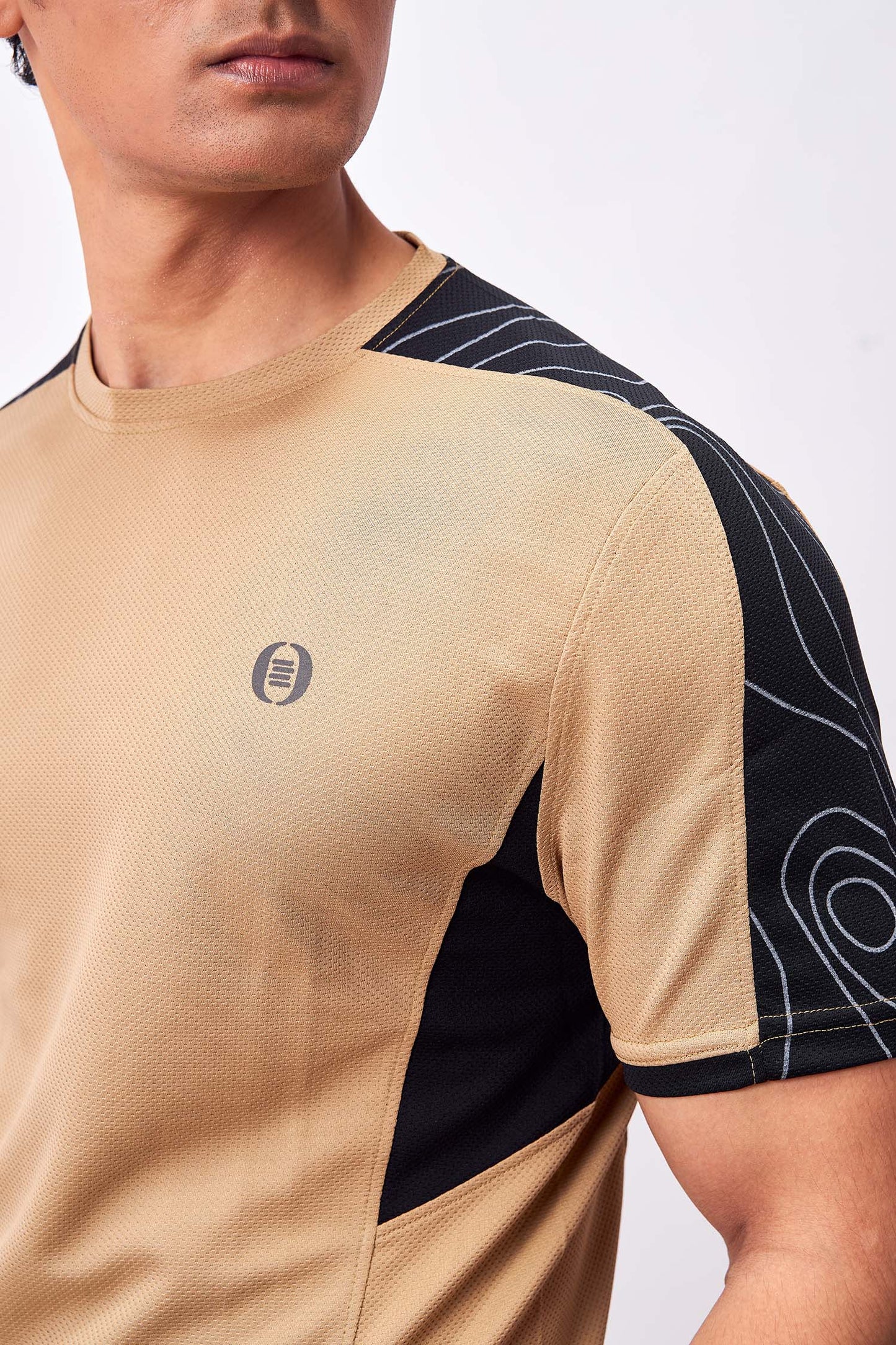 Bout Dynamic Tee(Shoulder print)