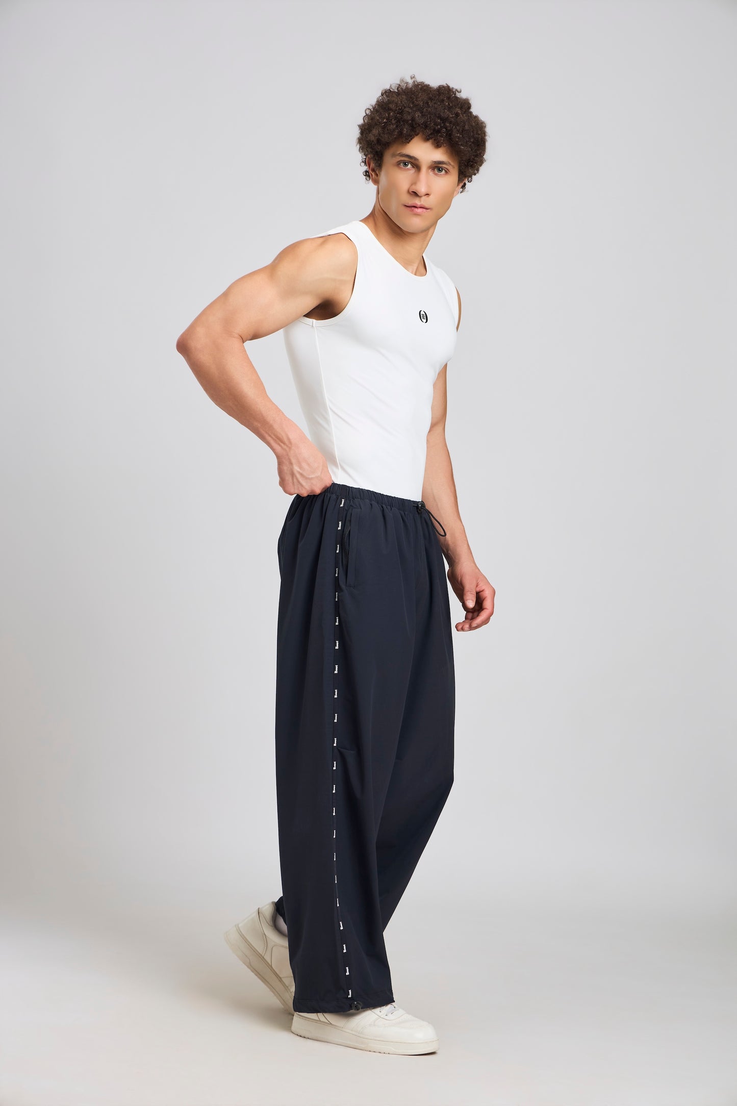 Bout Sleeveless Compression Vest - White