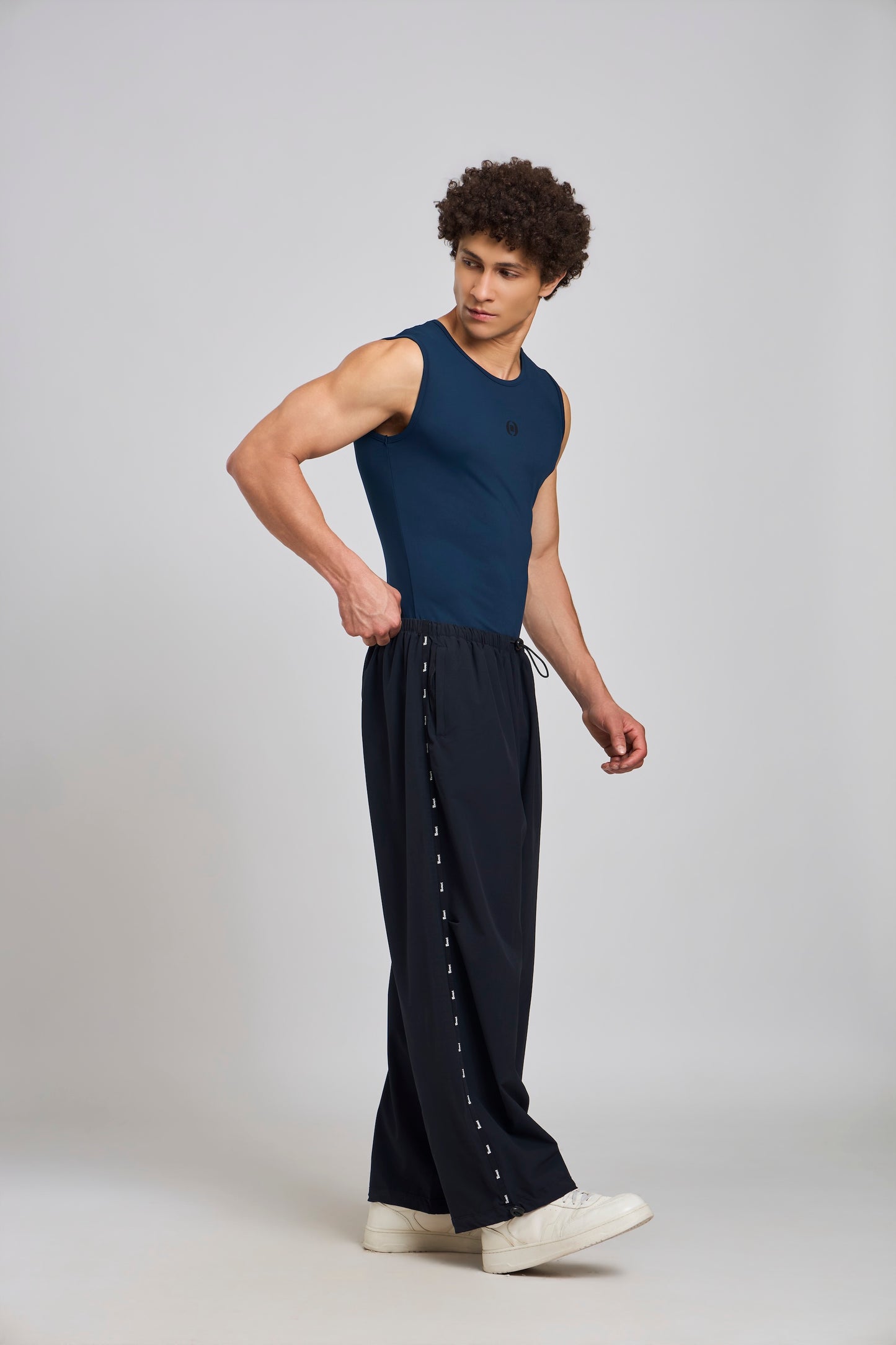 Bout Sleeveless Compression Vest - Navy Blue