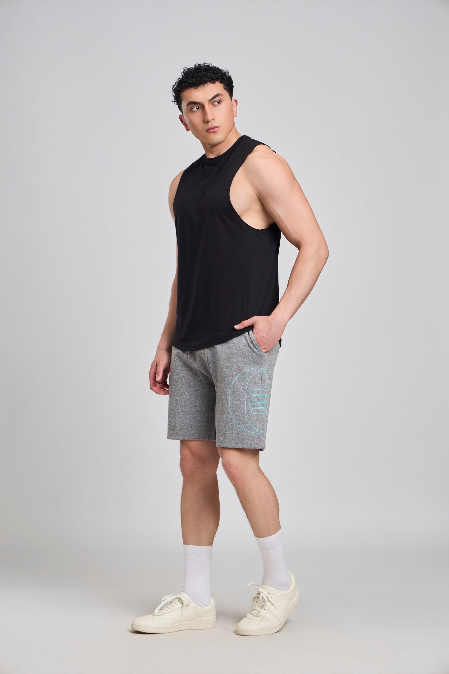 Bout Court Craft Vest - Black