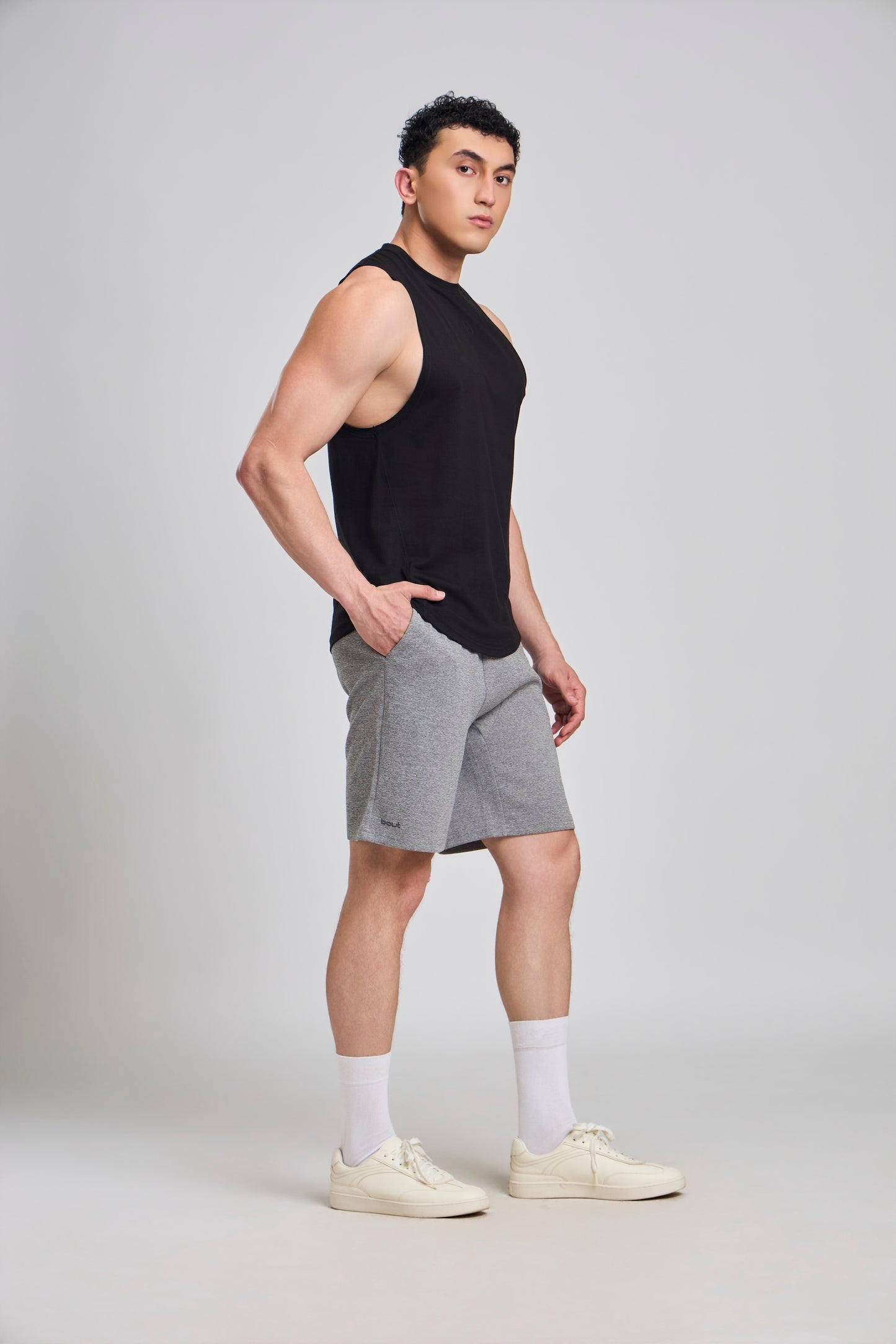 Bout Court Craft Vest - Black