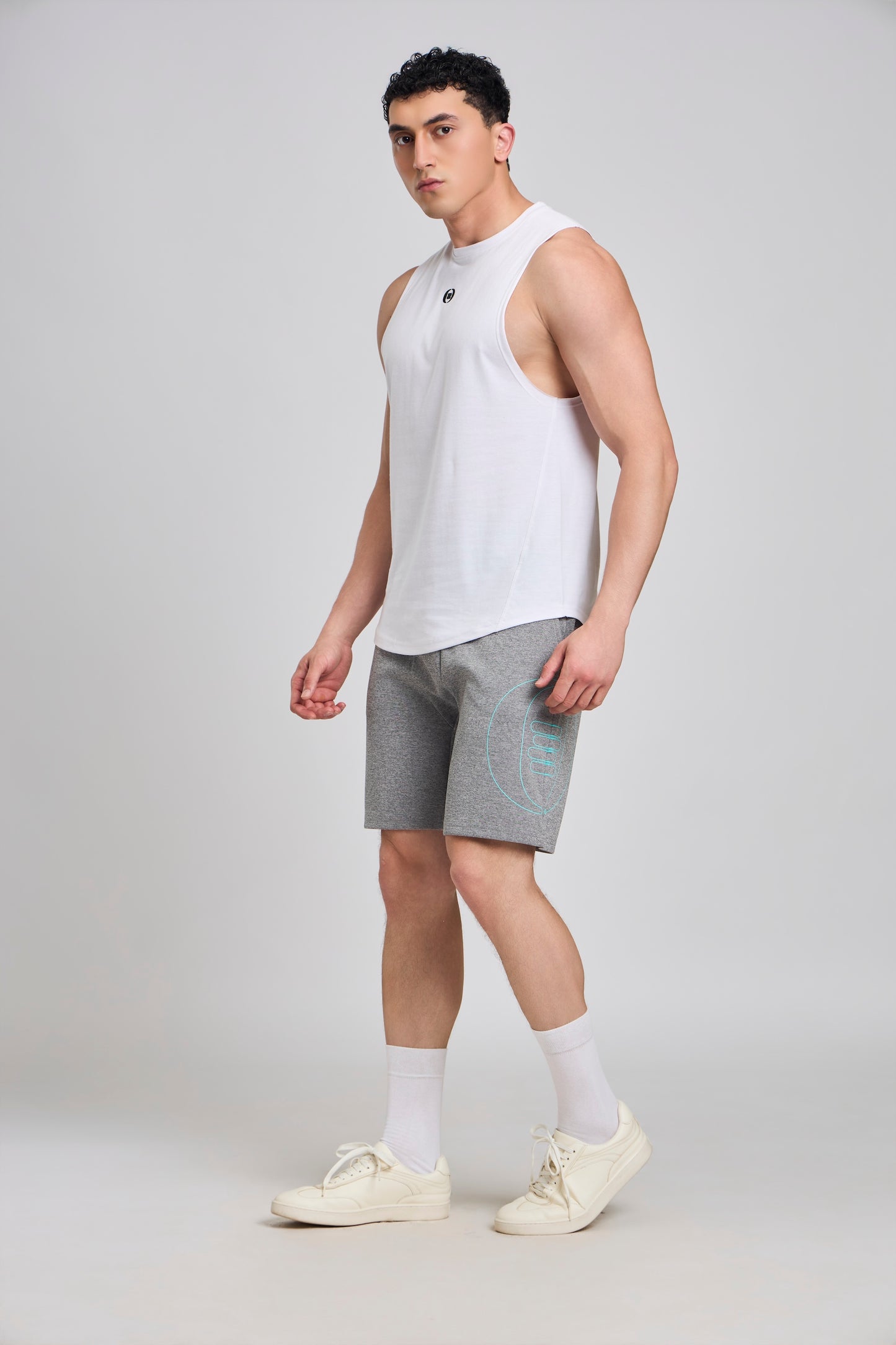 Bout Court Craft Vest - White